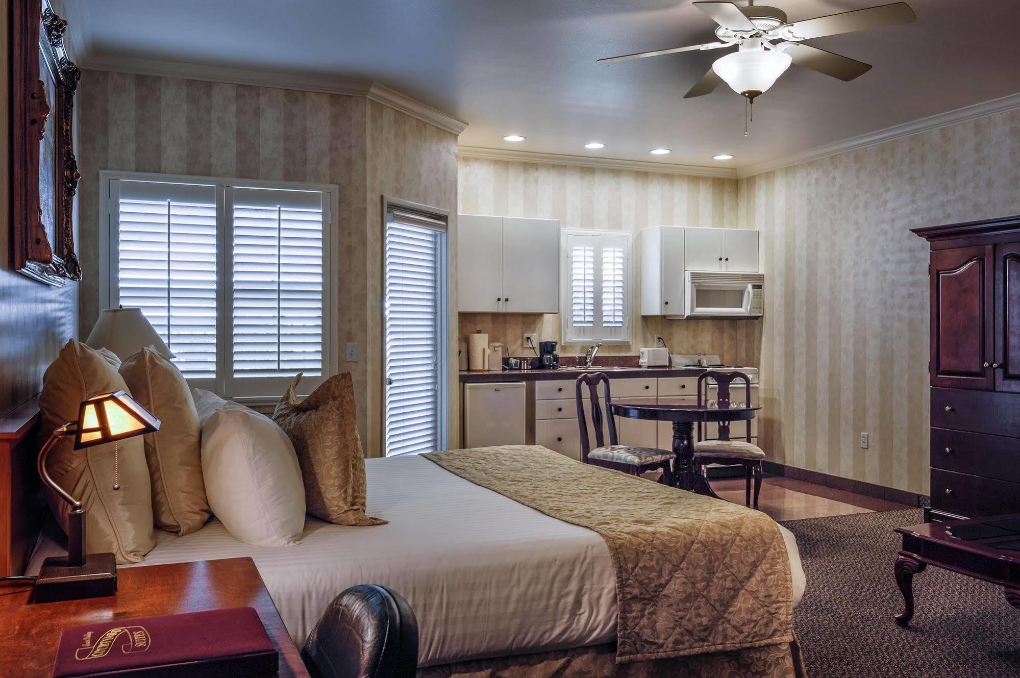 Grass Valley Courtyard Suites Экстерьер фото