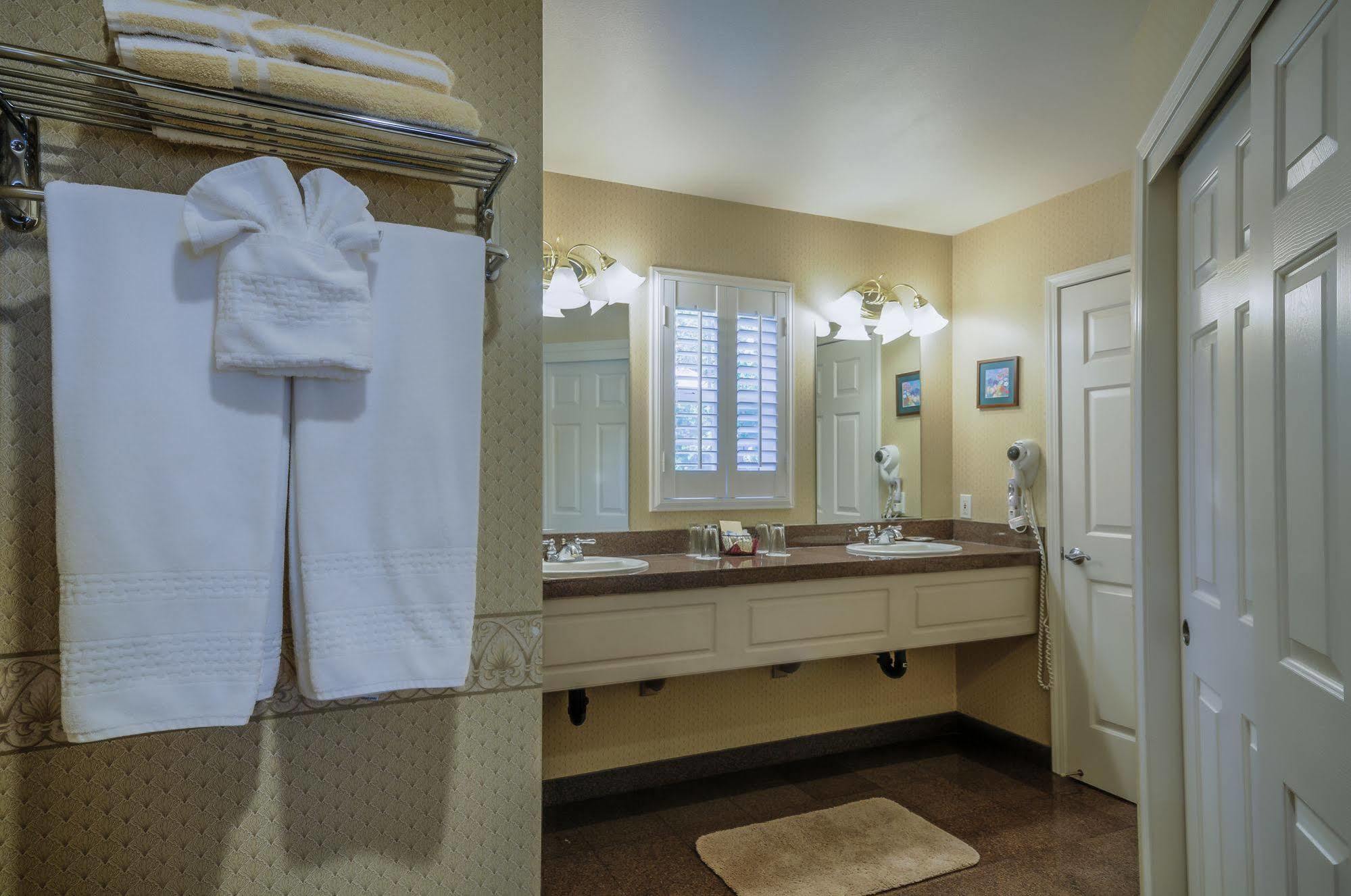 Grass Valley Courtyard Suites Экстерьер фото